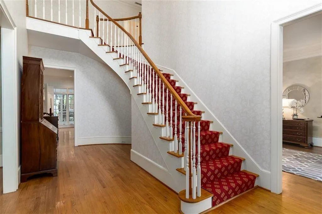 40 Old Vermont Place, Sandy Springs, Georgia 30328, 7 Bedrooms Bedrooms, ,6 BathroomsBathrooms,Residential,Sold,40 Old Vermont Place,6620673