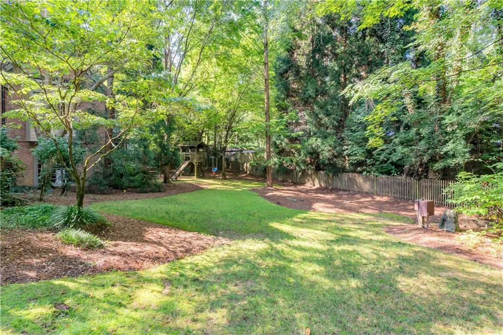 40 Old Vermont Place, Sandy Springs, Georgia 30328, 7 Bedrooms Bedrooms, ,6 BathroomsBathrooms,Residential,Sold,40 Old Vermont Place,6620673