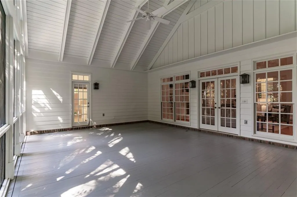 40 Old Vermont Place, Sandy Springs, Georgia 30328, 7 Bedrooms Bedrooms, ,6 BathroomsBathrooms,Residential,Sold,40 Old Vermont Place,6620673