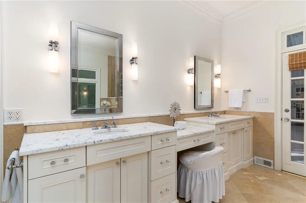 40 Old Vermont Place, Sandy Springs, Georgia 30328, 7 Bedrooms Bedrooms, ,6 BathroomsBathrooms,Residential,Sold,40 Old Vermont Place,6620673
