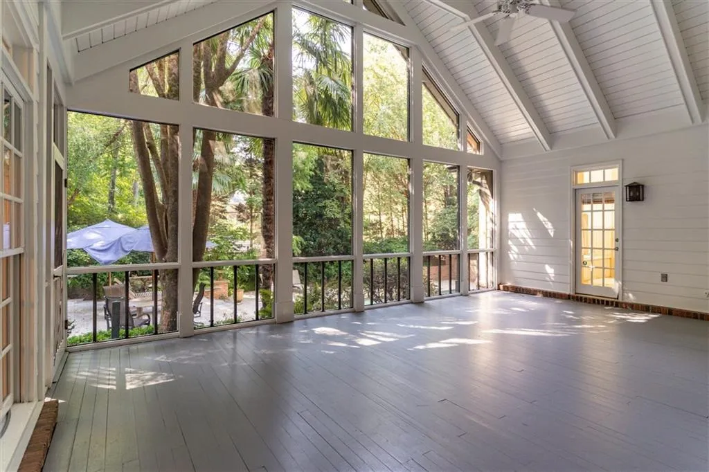40 Old Vermont Place, Sandy Springs, Georgia 30328, 7 Bedrooms Bedrooms, ,6 BathroomsBathrooms,Residential,Sold,40 Old Vermont Place,6620673
