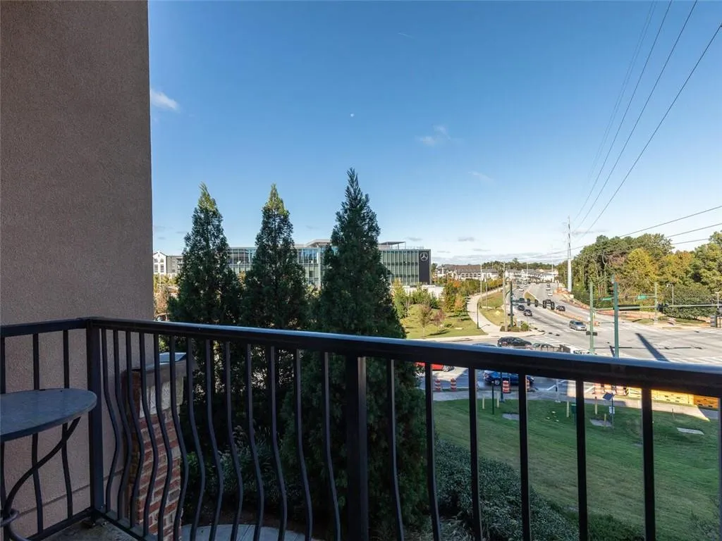 901 Abernathy Road Ne Unit 3250, Atlanta, Georgia 30328, 3 Bedrooms Bedrooms, ,2 BathroomsBathrooms,Residential,Sold,901 Abernathy Road Ne Unit 3250,6962166