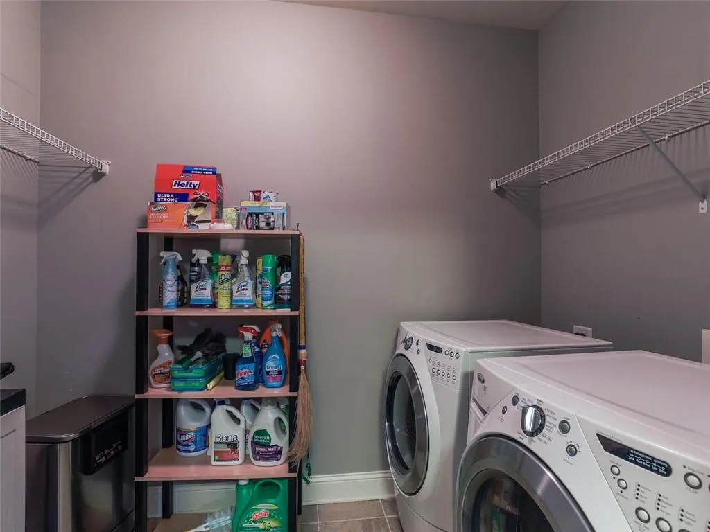 901 Abernathy Road Ne Unit 3250, Atlanta, Georgia 30328, 3 Bedrooms Bedrooms, ,2 BathroomsBathrooms,Residential,Sold,901 Abernathy Road Ne Unit 3250,6962166