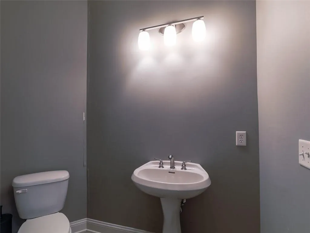 901 Abernathy Road Ne Unit 3250, Atlanta, Georgia 30328, 3 Bedrooms Bedrooms, ,2 BathroomsBathrooms,Residential,Sold,901 Abernathy Road Ne Unit 3250,6962166