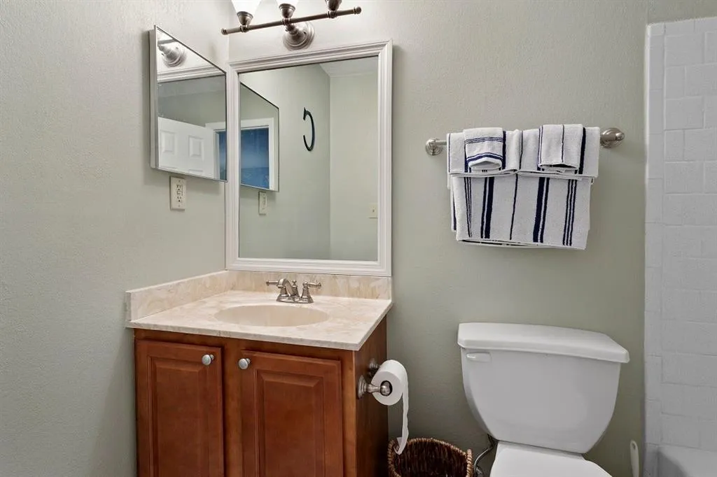 6900 Roswell Road Unit N13, Atlanta, Georgia 30328, 2 Bedrooms Bedrooms, ,2 BathroomsBathrooms,Residential,Sold,6900 Roswell Road Unit N13,6514780