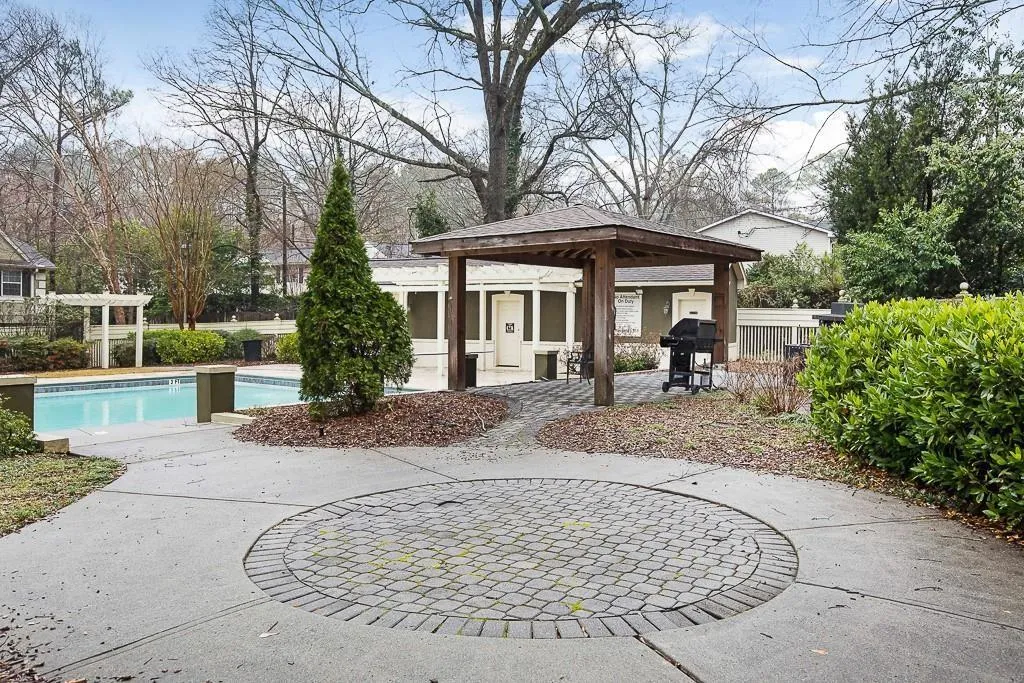 6900 Roswell Road Unit N13, Atlanta, Georgia 30328, 2 Bedrooms Bedrooms, ,2 BathroomsBathrooms,Residential,Sold,6900 Roswell Road Unit N13,6514780