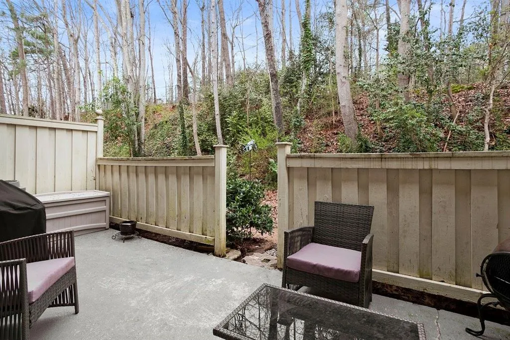 6900 Roswell Road Unit N13, Atlanta, Georgia 30328, 2 Bedrooms Bedrooms, ,2 BathroomsBathrooms,Residential,Sold,6900 Roswell Road Unit N13,6514780