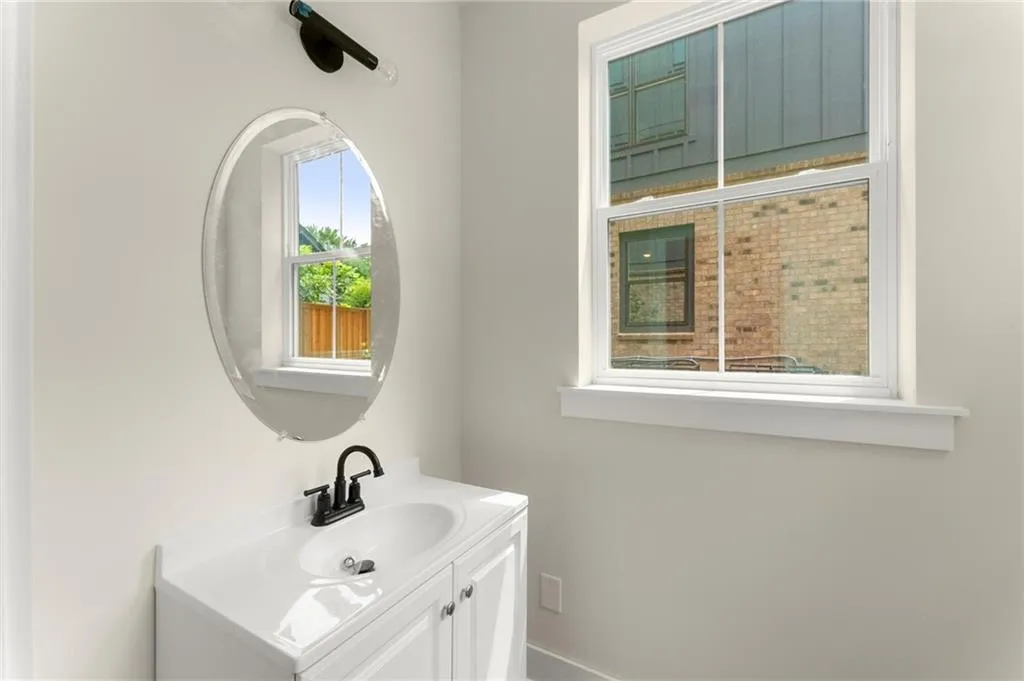 1125 Knight Walk, Atlanta, Georgia 30318, 2 Bedrooms Bedrooms, ,2 BathroomsBathrooms,Residential,For Sale,1125 Knight Walk,7617225