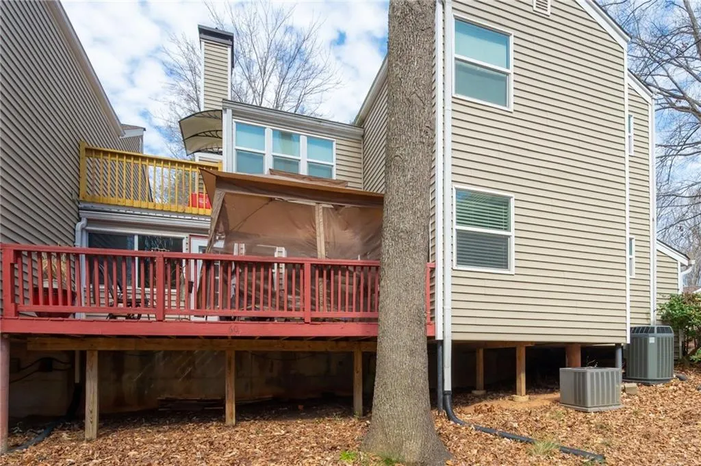 60 Dunwoody Springs Drive, Atlanta, Georgia 30328, 2 Bedrooms Bedrooms, ,2 BathroomsBathrooms,Residential,Sold,60 Dunwoody Springs Drive,7004857