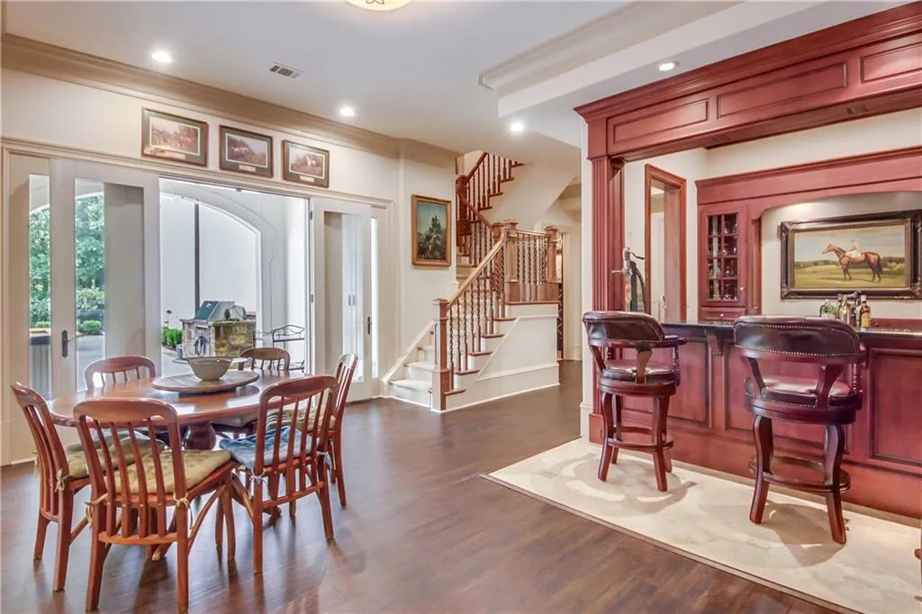 5480 Claire Rose Lane, Atlanta, Georgia 30327, 6 Bedrooms Bedrooms, ,7 BathroomsBathrooms,Residential,Sold,5480 Claire Rose Lane,6802173