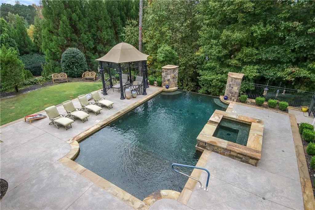 5480 Claire Rose Lane, Atlanta, Georgia 30327, 6 Bedrooms Bedrooms, ,7 BathroomsBathrooms,Residential,Sold,5480 Claire Rose Lane,6802173