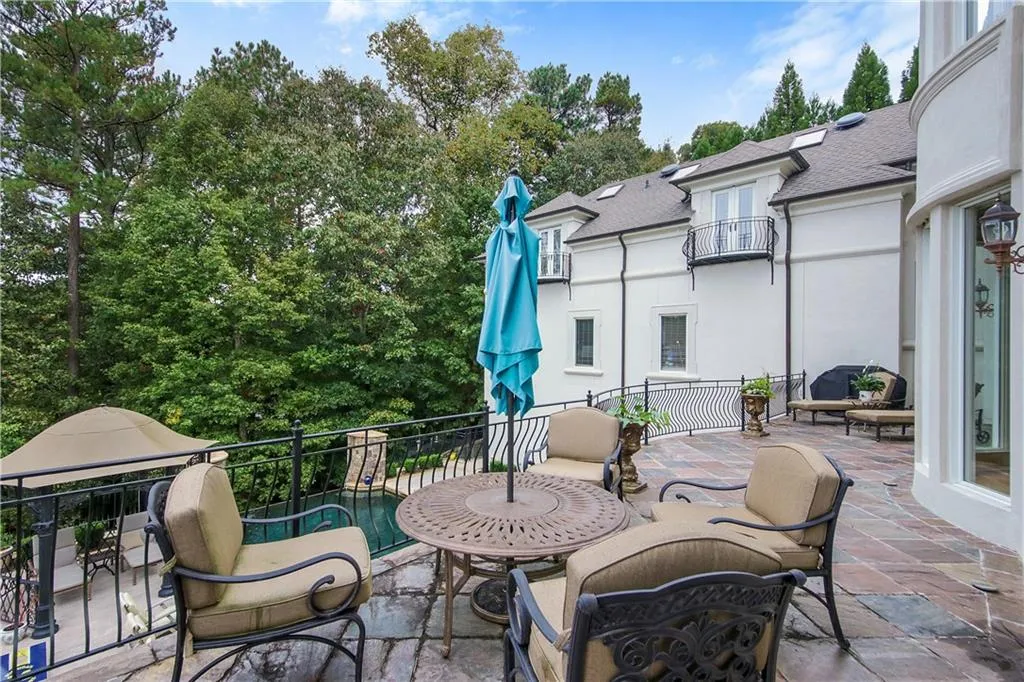 5480 Claire Rose Lane, Atlanta, Georgia 30327, 6 Bedrooms Bedrooms, ,7 BathroomsBathrooms,Residential,Sold,5480 Claire Rose Lane,6802173