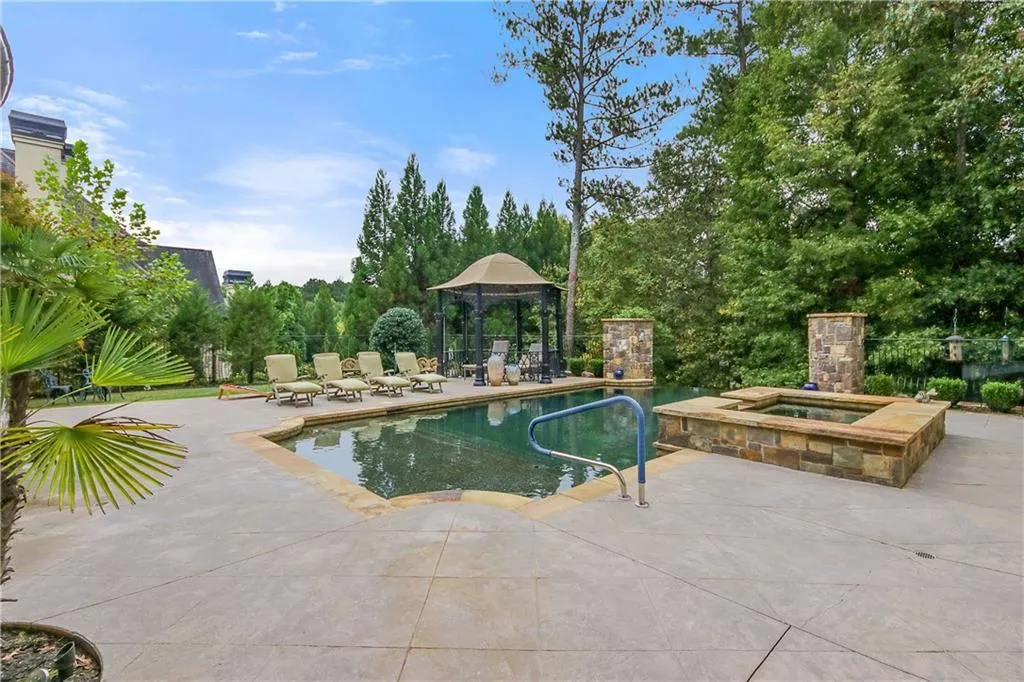 5480 Claire Rose Lane, Atlanta, Georgia 30327, 6 Bedrooms Bedrooms, ,7 BathroomsBathrooms,Residential,Sold,5480 Claire Rose Lane,6802173