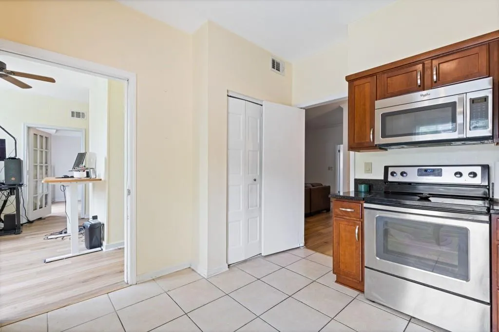 5145 Chemin De Vie, Atlanta, Georgia 30342, 2 Bedrooms Bedrooms, ,2 BathroomsBathrooms,Residential,For Sale,5145 Chemin De Vie,7762113
