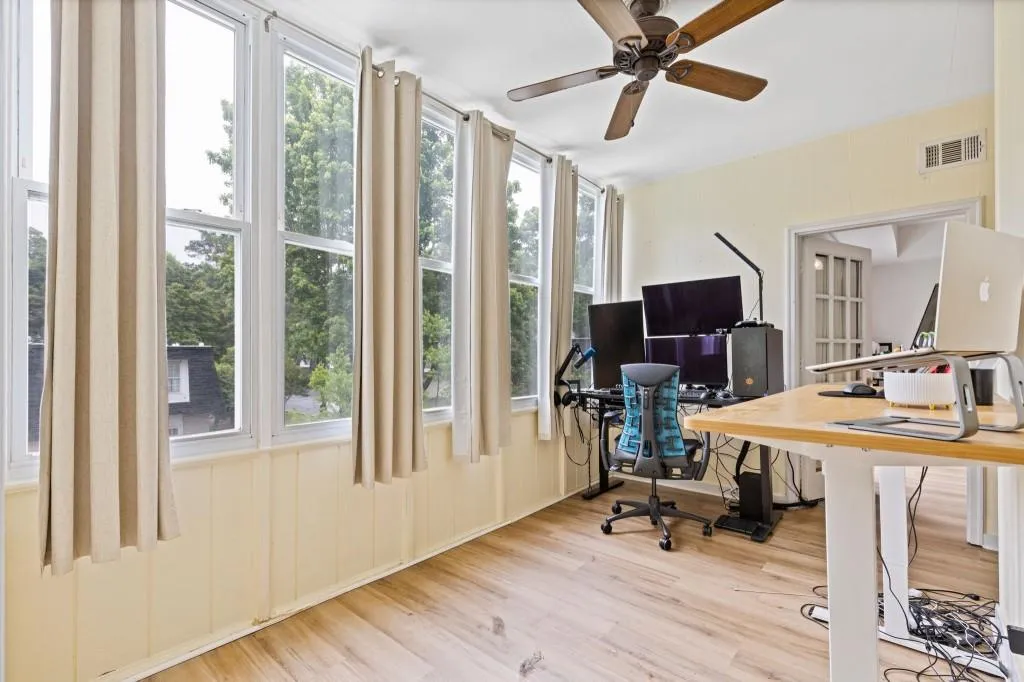 5145 Chemin De Vie, Atlanta, Georgia 30342, 2 Bedrooms Bedrooms, ,2 BathroomsBathrooms,Residential,For Sale,5145 Chemin De Vie,7762113