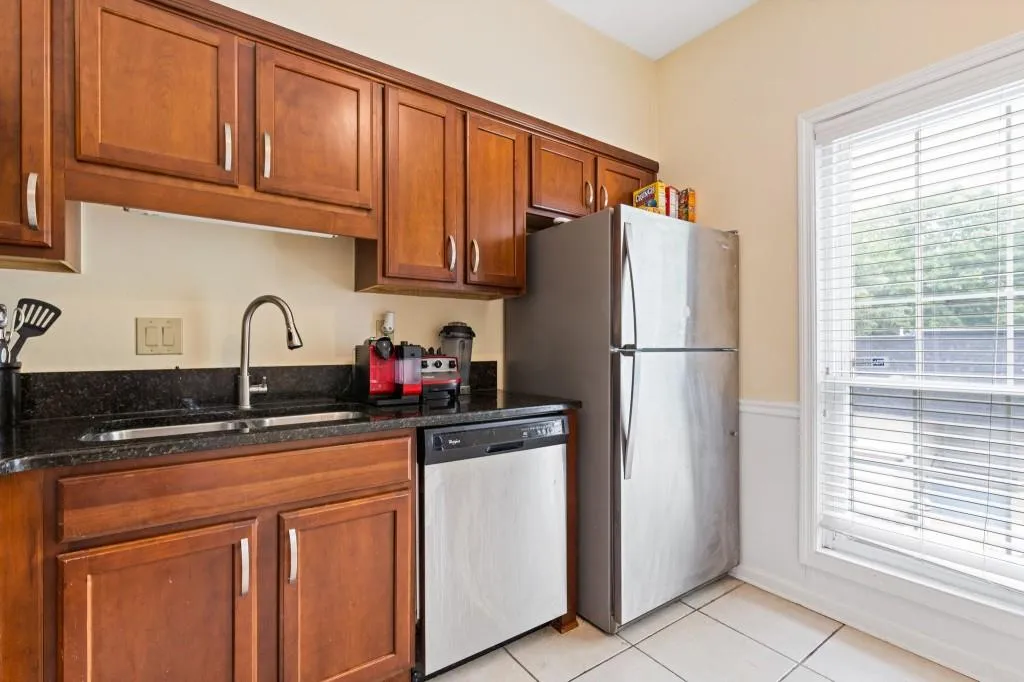 5145 Chemin De Vie, Atlanta, Georgia 30342, 2 Bedrooms Bedrooms, ,2 BathroomsBathrooms,Residential,For Sale,5145 Chemin De Vie,7762113