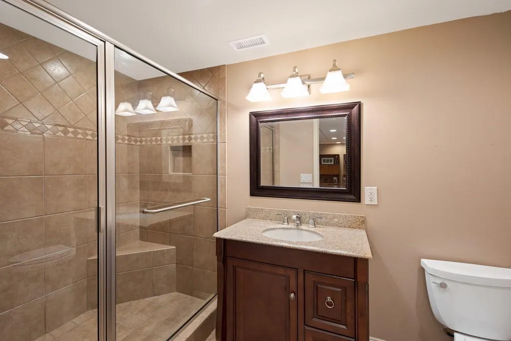 7050 Hunters Branch Drive, Sandy Springs, Georgia 30328, 5 Bedrooms Bedrooms, ,5 BathroomsBathrooms,Residential,Sold,7050 Hunters Branch Drive,6589626