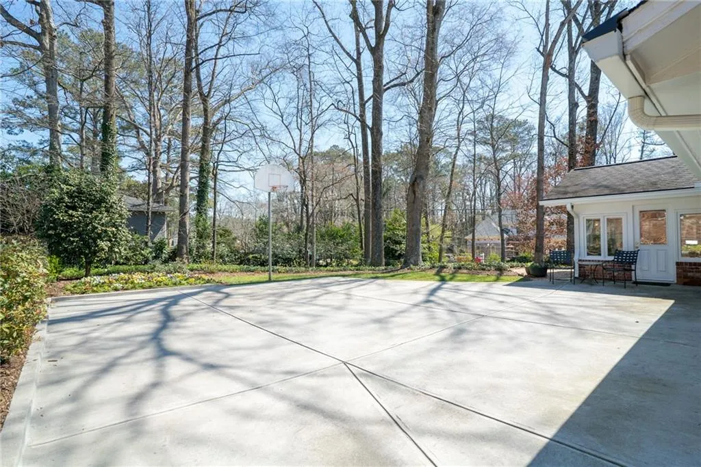 4695 Cherrywood Lane, Sandy Springs, Georgia 30342, 3 Bedrooms Bedrooms, ,2 BathroomsBathrooms,Residential,Sold,4695 Cherrywood Lane,5983806