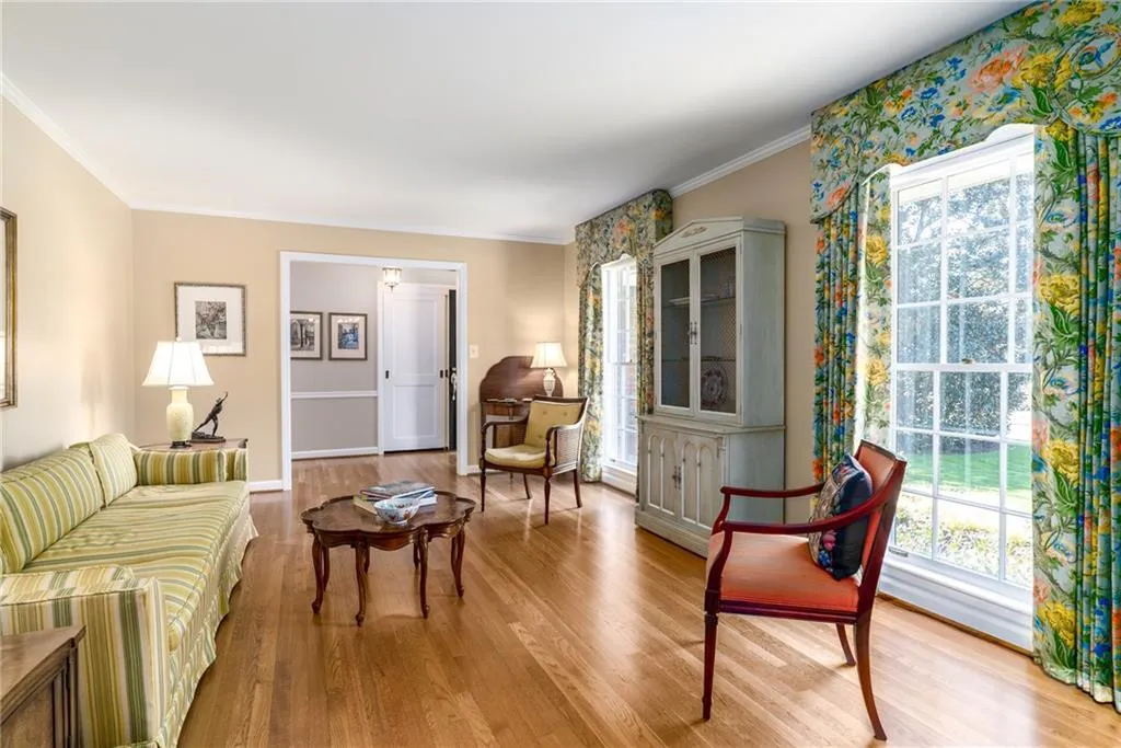 4695 Cherrywood Lane, Sandy Springs, Georgia 30342, 3 Bedrooms Bedrooms, ,2 BathroomsBathrooms,Residential,Sold,4695 Cherrywood Lane,5983806