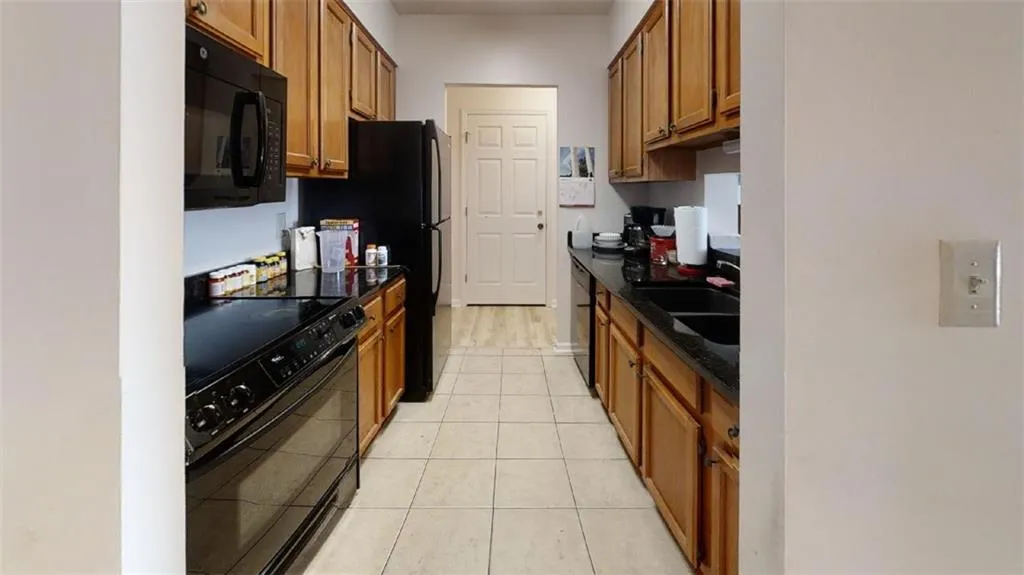 300 Johnson Ferry Road Ne Unit B612, Sandy Springs, Georgia 30328, 1 Bedroom Bedrooms, ,1 BathroomBathrooms,Residential,Sold,300 Johnson Ferry Road Ne Unit B612,6933326