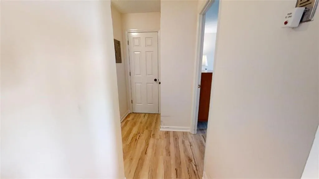 300 Johnson Ferry Road Ne Unit B612, Sandy Springs, Georgia 30328, 1 Bedroom Bedrooms, ,1 BathroomBathrooms,Residential,Sold,300 Johnson Ferry Road Ne Unit B612,6933326