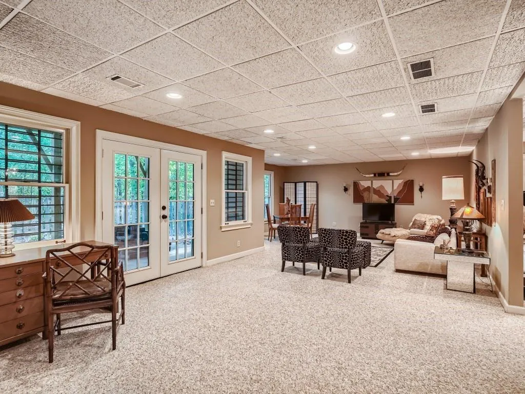 7155 Roswell Road Unit 56, Sandy Springs, Georgia 30328, 4 Bedrooms Bedrooms, ,5 BathroomsBathrooms,Residential,Sold,7155 Roswell Road Unit 56,7234535