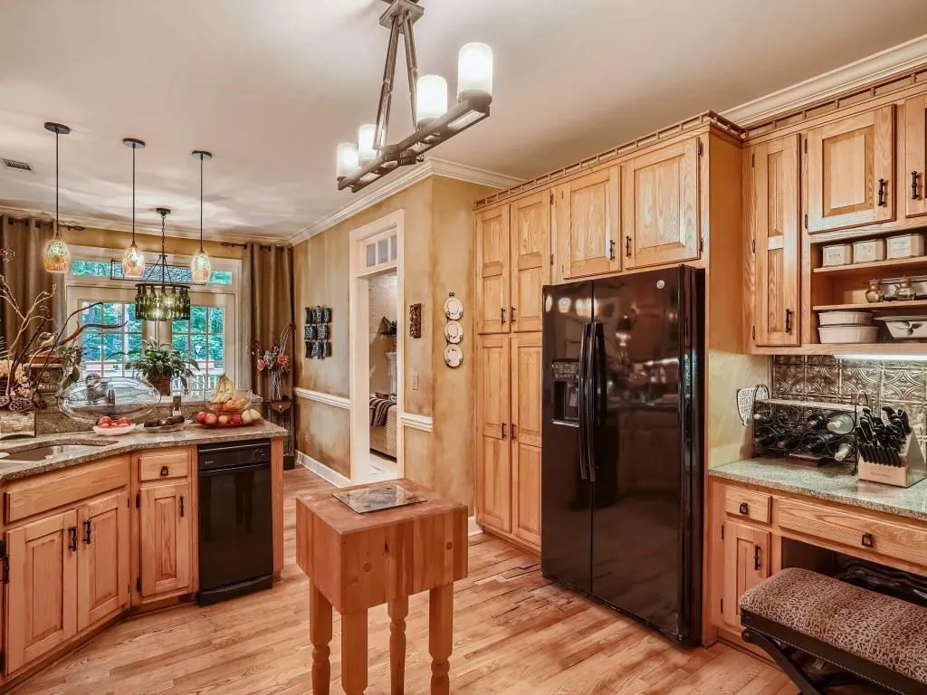 7155 Roswell Road Unit 56, Sandy Springs, Georgia 30328, 4 Bedrooms Bedrooms, ,5 BathroomsBathrooms,Residential,Sold,7155 Roswell Road Unit 56,7234535