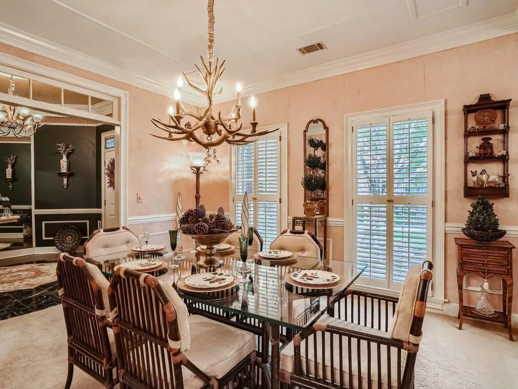 7155 Roswell Road Unit 56, Sandy Springs, Georgia 30328, 4 Bedrooms Bedrooms, ,5 BathroomsBathrooms,Residential,Sold,7155 Roswell Road Unit 56,7234535