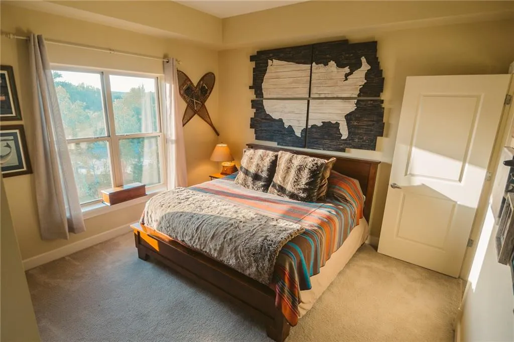 200 River Vista Drive Unit 742, Atlanta, Georgia 30339, 2 Bedrooms Bedrooms, ,2 BathroomsBathrooms,Residential,Sold,200 River Vista Drive Unit 742,5999969