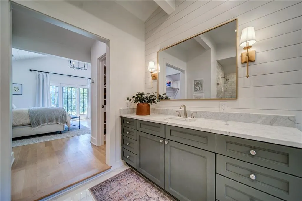 260 Danbury Lane, Atlanta, Georgia 30327, 6 Bedrooms Bedrooms, ,4 BathroomsBathrooms,Residential,Sold,260 Danbury Lane,7240997