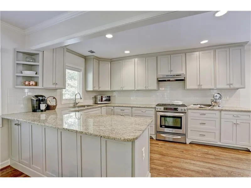 101 Mount Paran Road, Atlanta, Georgia 30342, 4 Bedrooms Bedrooms, ,3 BathroomsBathrooms,Residential,Sold,101 Mount Paran Road,5839106