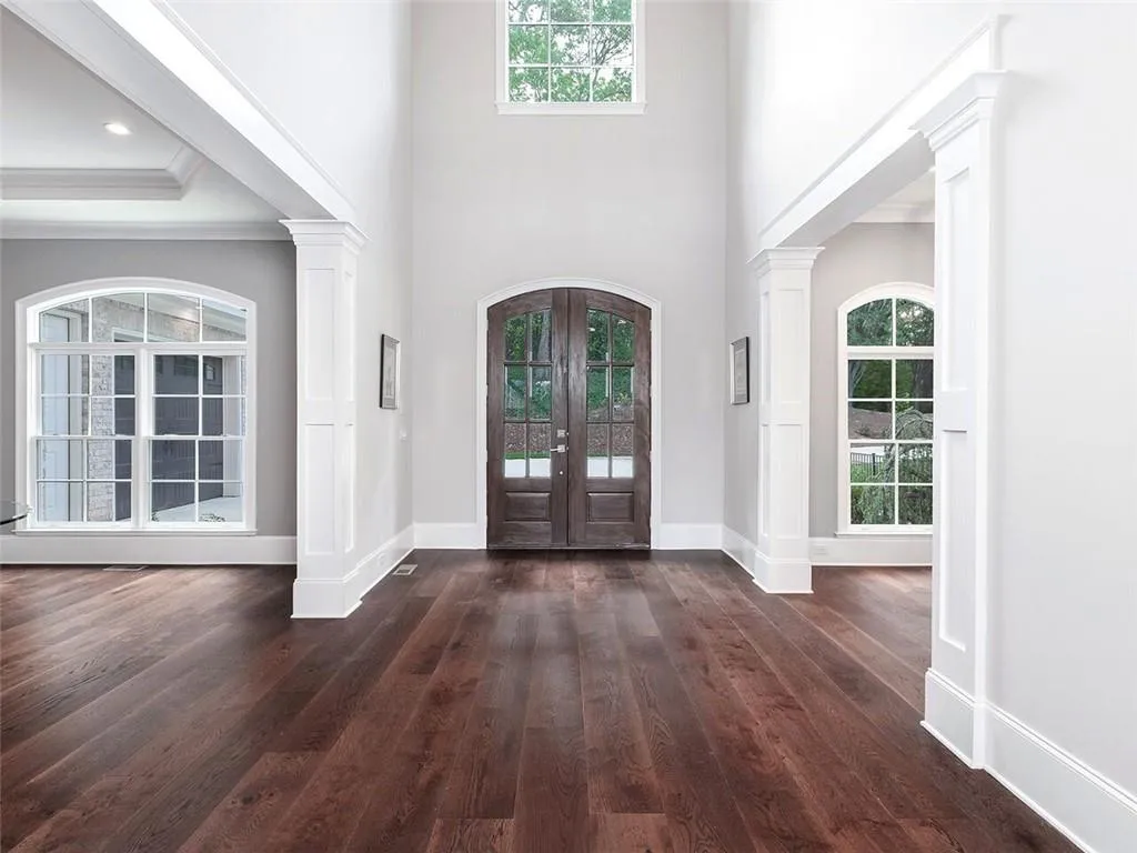 1465 N Riverside Circle, Sandy Springs, Georgia 30328, 5 Bedrooms Bedrooms, ,4 BathroomsBathrooms,Residential,Sold,1465 N Riverside Circle,6612097