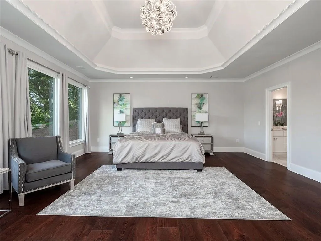 1465 N Riverside Circle, Sandy Springs, Georgia 30328, 5 Bedrooms Bedrooms, ,4 BathroomsBathrooms,Residential,Sold,1465 N Riverside Circle,6612097