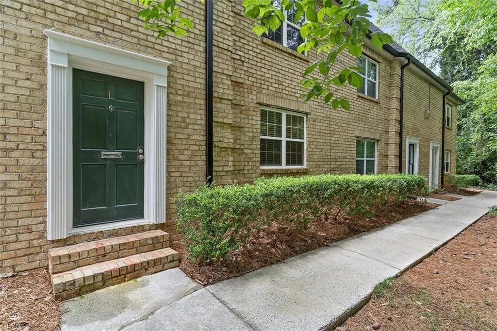360 Winding River Drive Unit L, Atlanta, Georgia 30350, 3 Bedrooms Bedrooms, ,2 BathroomsBathrooms,Residential,Sold,360 Winding River Drive Unit L,6914368