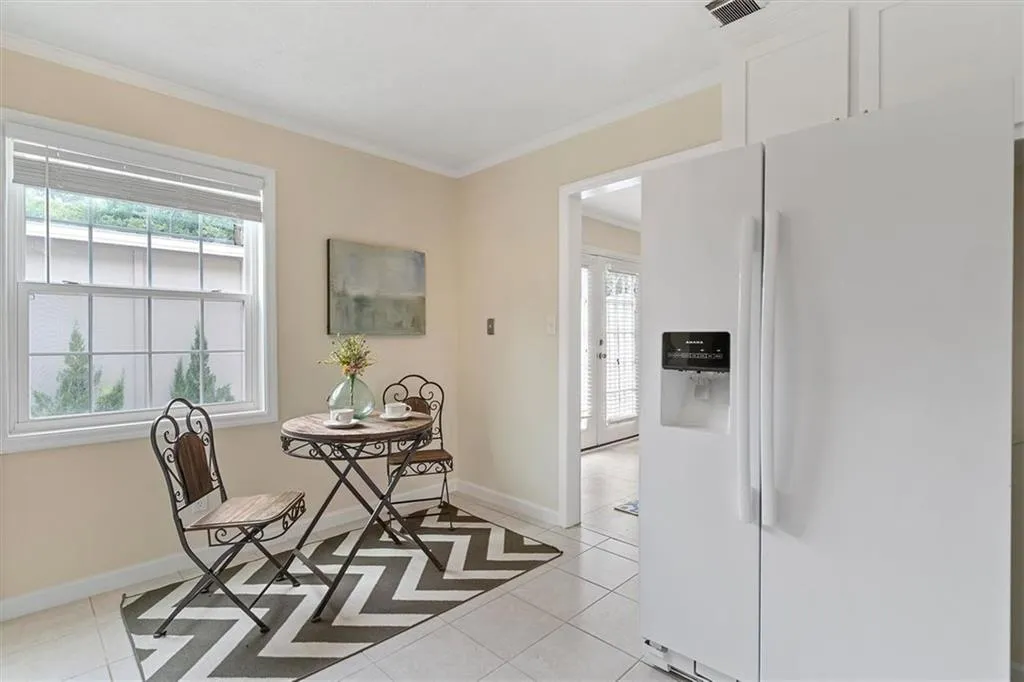 360 Winding River Drive Unit L, Atlanta, Georgia 30350, 3 Bedrooms Bedrooms, ,2 BathroomsBathrooms,Residential,Sold,360 Winding River Drive Unit L,6914368