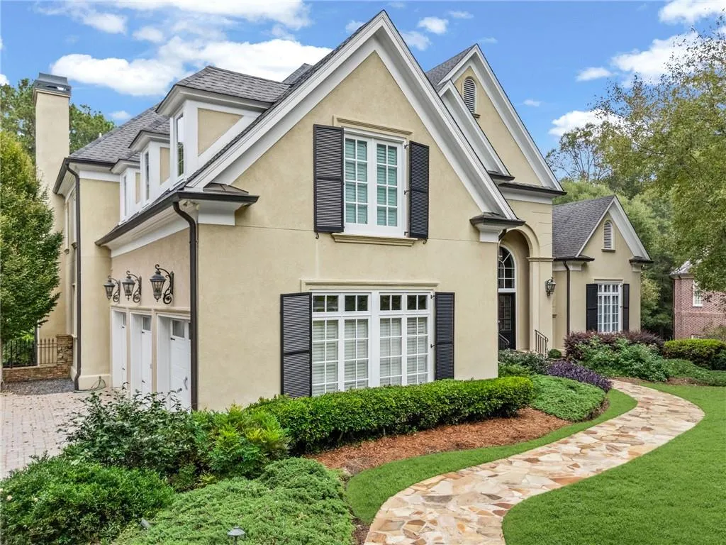 1655 Misty Oaks Drive, Atlanta, Georgia 30350, 5 Bedrooms Bedrooms, ,4 BathroomsBathrooms,Residential,Sold,1655 Misty Oaks Drive,7665975