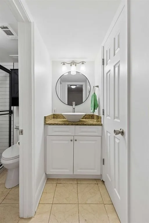 6980 Roswell Road Unit C13, Atlanta, Georgia 30328, 1 Bedroom Bedrooms, ,1 BathroomBathrooms,Residential,Sold,6980 Roswell Road Unit C13,7762581