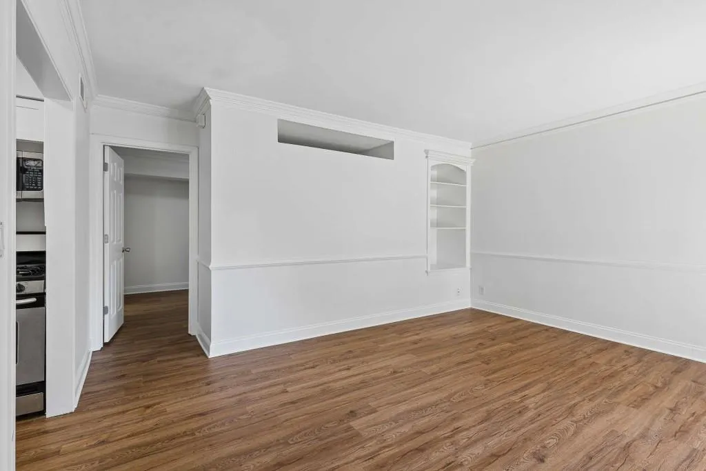 6980 Roswell Road Unit C13, Atlanta, Georgia 30328, 1 Bedroom Bedrooms, ,1 BathroomBathrooms,Residential,Sold,6980 Roswell Road Unit C13,7762581