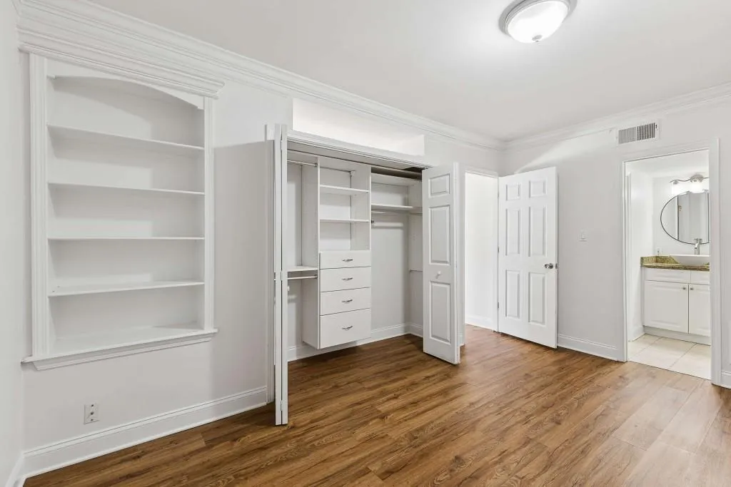6980 Roswell Road Unit C13, Atlanta, Georgia 30328, 1 Bedroom Bedrooms, ,1 BathroomBathrooms,Residential,Sold,6980 Roswell Road Unit C13,7762581