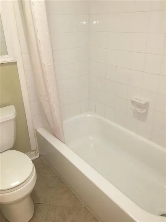 725 Dalrymple Road Unit 5b, Atlanta, Georgia 30328, 2 Bedrooms Bedrooms, ,2 BathroomsBathrooms,Residential,Sold,725 Dalrymple Road Unit 5b,5729181