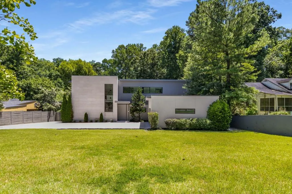 1835 Wellbourne Drive Ne, Atlanta, Georgia 30324, 4 Bedrooms Bedrooms, ,3 BathroomsBathrooms,Residential,For Sale,1835 Wellbourne Drive Ne,7618124