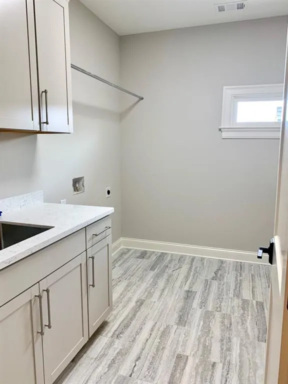 706 Bass Way, Atlanta, Georgia 30328, 5 Bedrooms Bedrooms, ,5 BathroomsBathrooms,Residential,Sold,706 Bass Way,6743641
