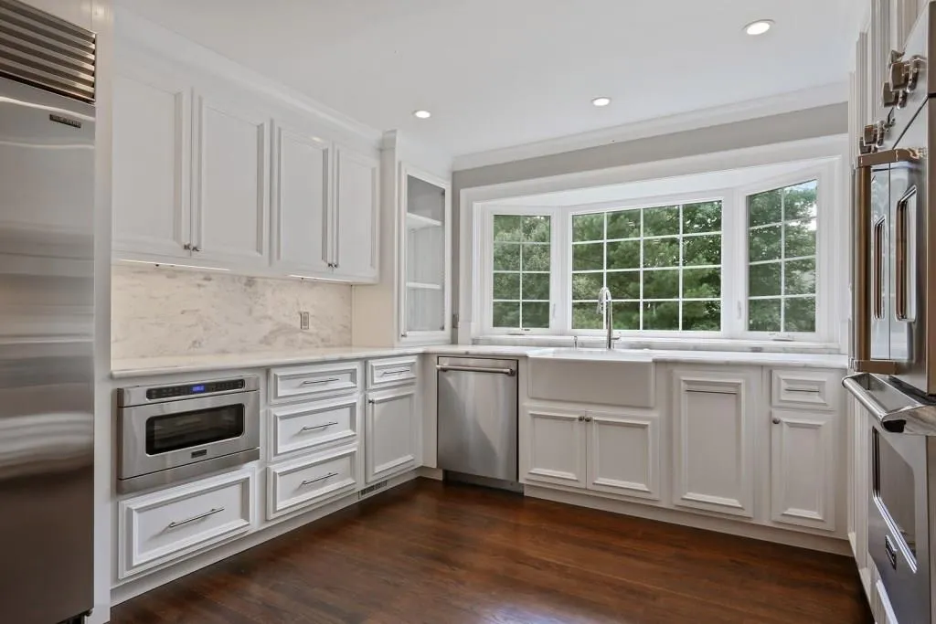 6290 River Shore Parkway, Sandy Springs, Georgia 30328, 4 Bedrooms Bedrooms, ,3 BathroomsBathrooms,Residential,Sold,6290 River Shore Parkway,6035706