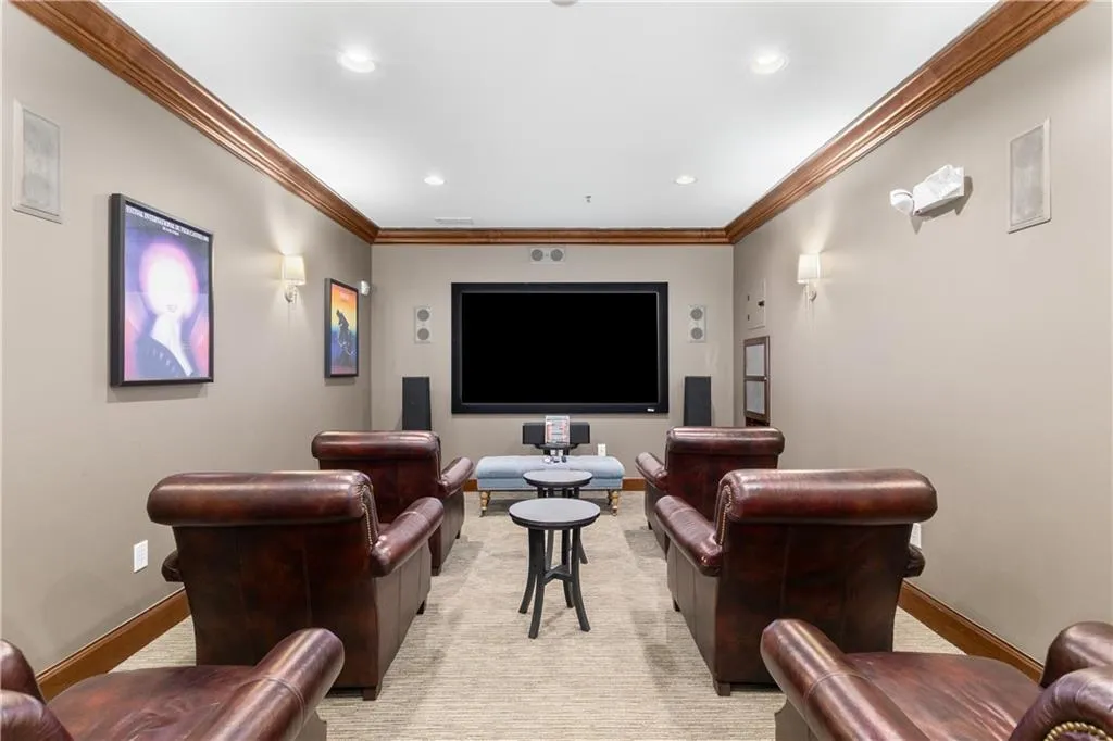 Move room!