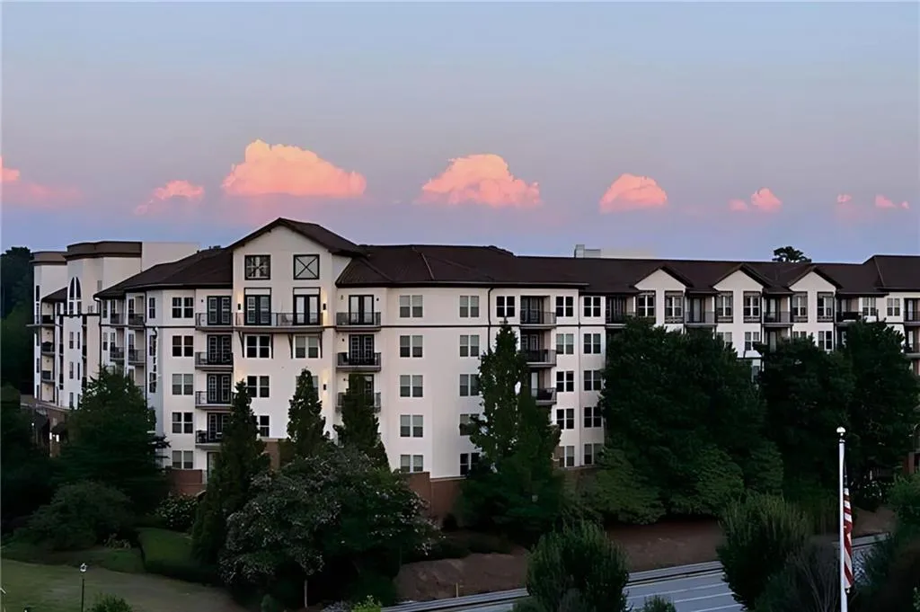 901 Abernathy Road Ne Unit 2050, Sandy Springs, Georgia 30328, 3 Bedrooms Bedrooms, ,2 BathroomsBathrooms,Residential,For Sale,901 Abernathy Road Ne Unit 2050,7630441