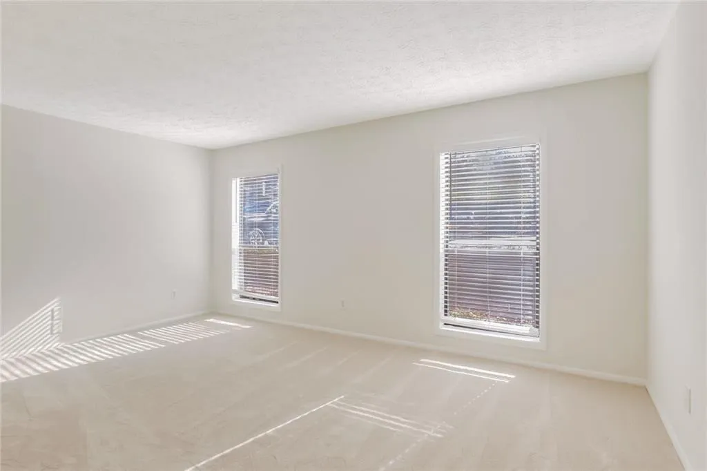 1302 Woodcliff Drive, Atlanta, Georgia 30350, 1 Bedroom Bedrooms, ,1 BathroomBathrooms,Residential,Sold,1302 Woodcliff Drive,7490568