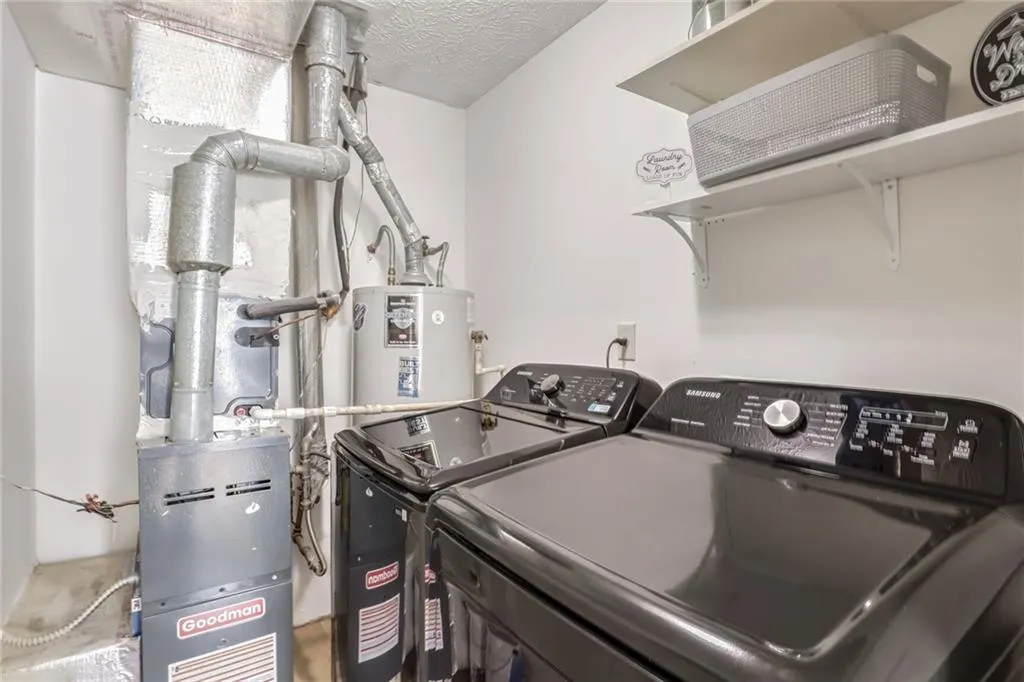 1302 Woodcliff Drive, Atlanta, Georgia 30350, 1 Bedroom Bedrooms, ,1 BathroomBathrooms,Residential,Sold,1302 Woodcliff Drive,7490568