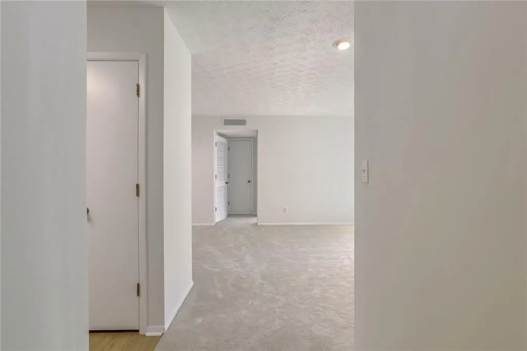 1302 Woodcliff Drive, Atlanta, Georgia 30350, 1 Bedroom Bedrooms, ,1 BathroomBathrooms,Residential,Sold,1302 Woodcliff Drive,7490568