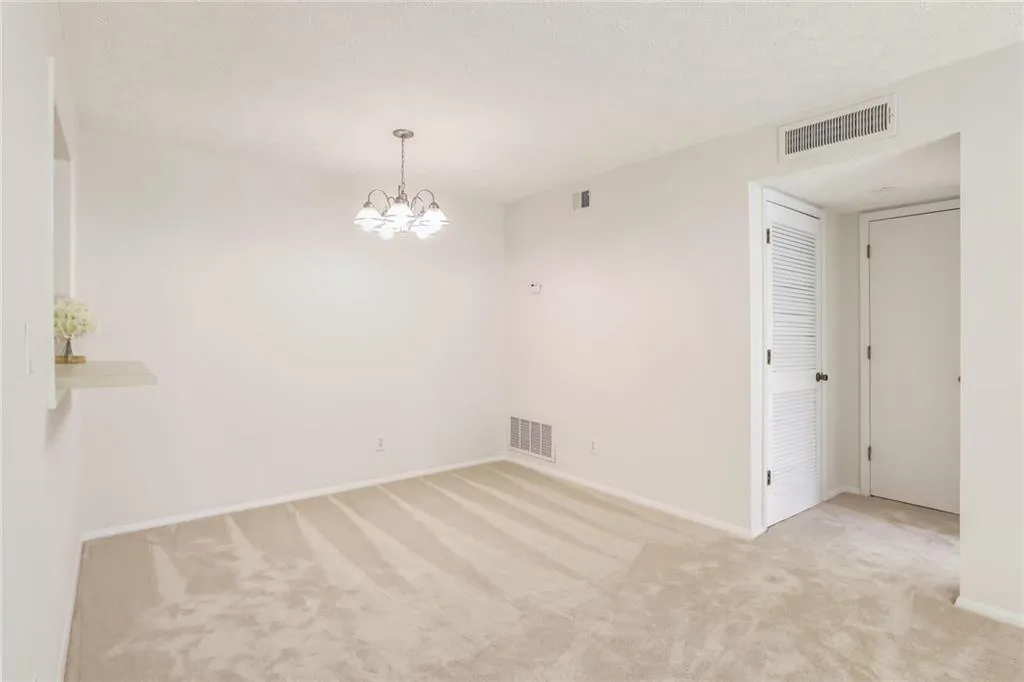 1302 Woodcliff Drive, Atlanta, Georgia 30350, 1 Bedroom Bedrooms, ,1 BathroomBathrooms,Residential,Sold,1302 Woodcliff Drive,7490568