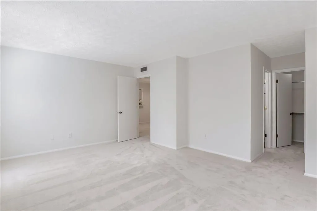 1302 Woodcliff Drive, Atlanta, Georgia 30350, 1 Bedroom Bedrooms, ,1 BathroomBathrooms,Residential,Sold,1302 Woodcliff Drive,7490568